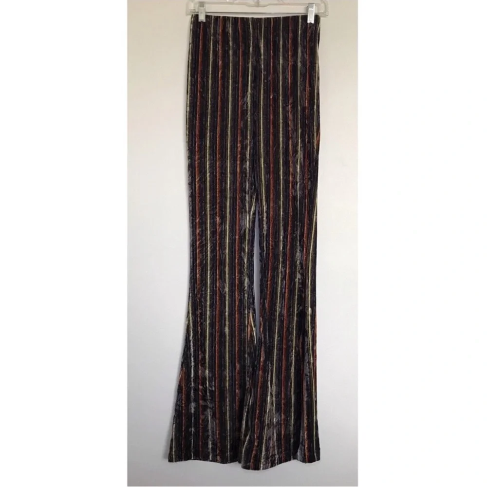 Urban Outfitters Crushed Velvet Flare Pants - Picture 3 of 12